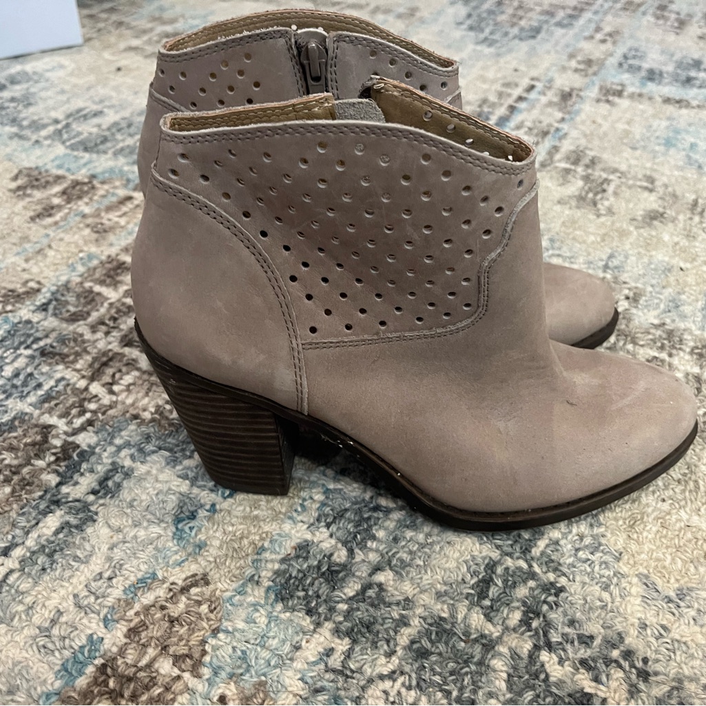 Brand New Side 8 Lucky Brand Boots